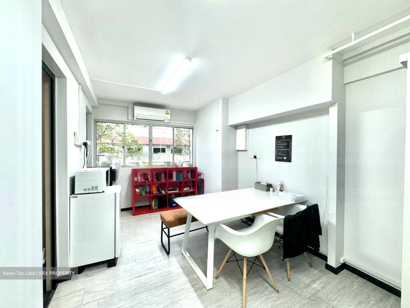 Ang Mo Kio Avenue 6 (D20), Shop House #456303221